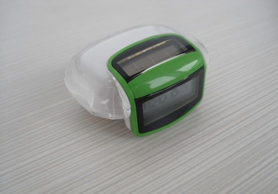 बेल्ट क्लिप दूरी और कैलोरी माप के साथ सौर काउंटर कदम Pedometer