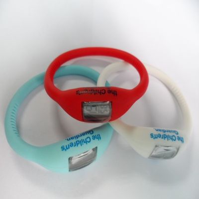 100% の環境に優しいシリコーンのバンドの腕時計、陰イオン否定的なイオン スポーツの手首の水泳の腕時計