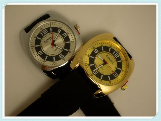 Nuovo orologio della banda del silicone di sport di modo di stile
