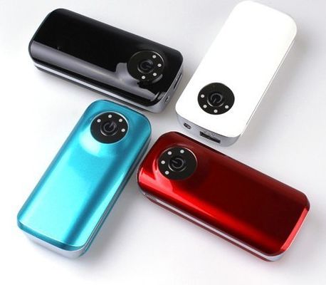普遍的な携帯用力銀行 5600mah 力銀行