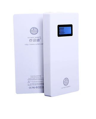 5000mAh φορητή τράπεζα δύναμης για τις κινητές συσκευές με το συνεχές ρεύμα παραγωγής επίδειξης LCD 5V 2.1A