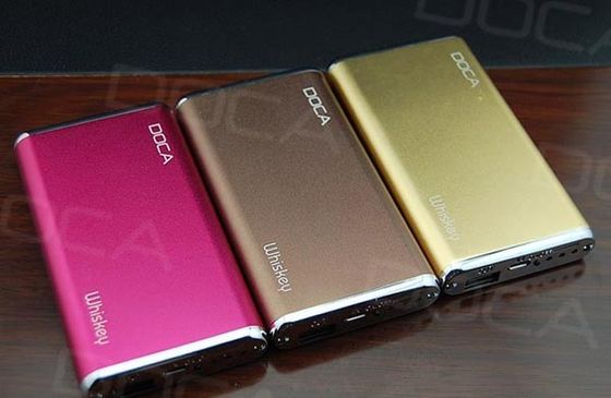 Hot selling Large capacity 6500mAh Universal Portable Power Bank for Tablet PC and Smart Phones