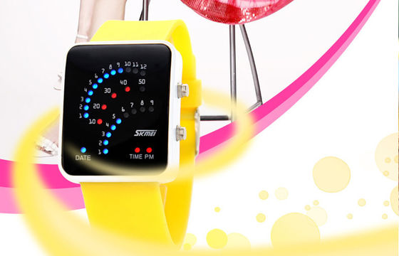 สีดำ 12/24 ชั่วโมง LED ดิจิตอล Case นาฬิกาข้อมือโลหะผสมสำหรับวัยรุ่น