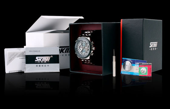 Mens Bisnis 12/24 jam Logam Strap Tonton LCD Display Dengan Chime Per Jam
