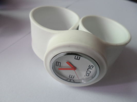 परिवार बच्चों के लिए व्हाइट सिलिकॉन Wristband घड़ी जापान चिप्स
