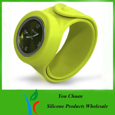 Waterproof customized and eco-friendly silicone slap watch for promotion gifts